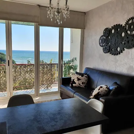 Apartment Front Sant Pol